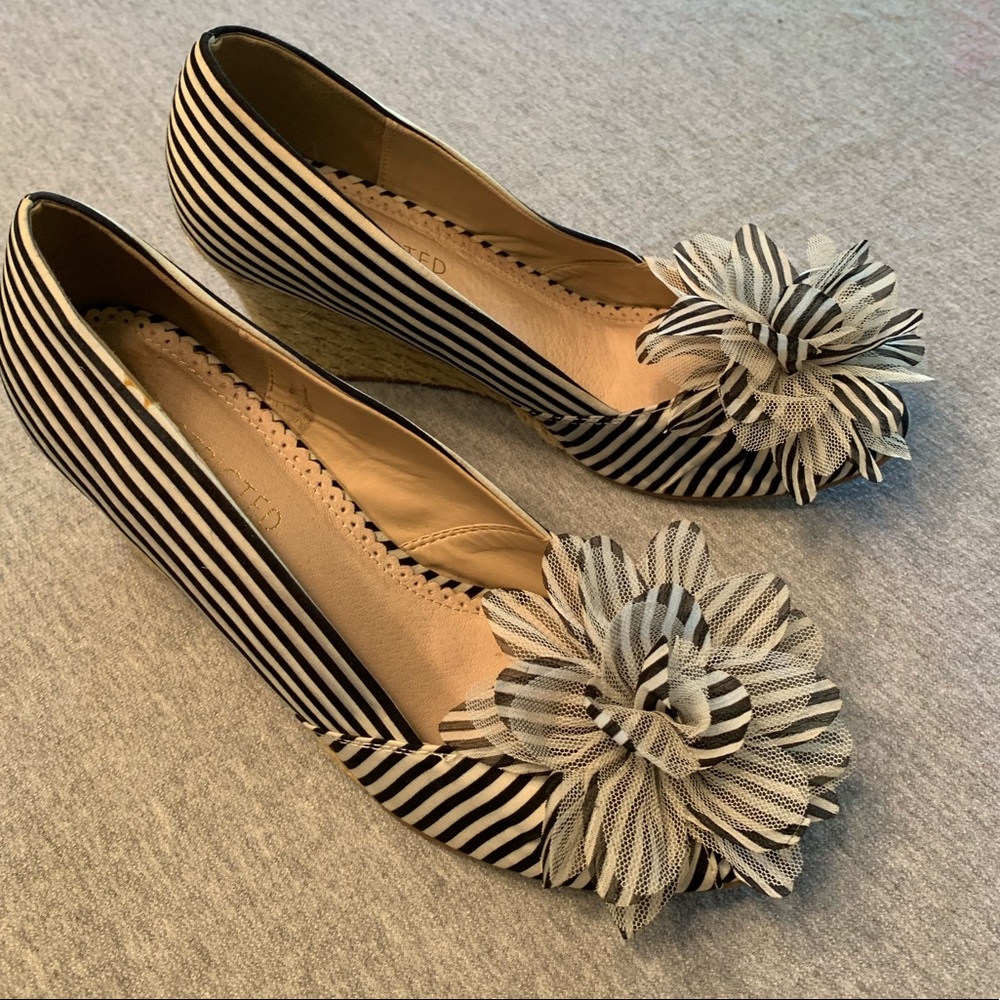 Restricted Women’s Wedge Shoes Size 7/8